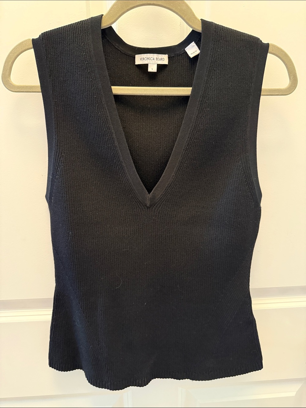 Veronica Beard Black Ribbed V-Neck Sleeveless Tank